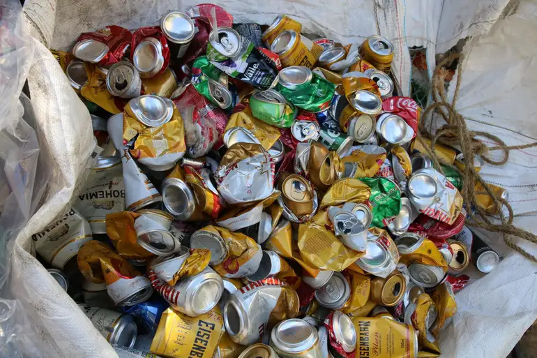 Reciclagem no Brasil movimentou 323 mil fornecedores e 11 mi de toneladas